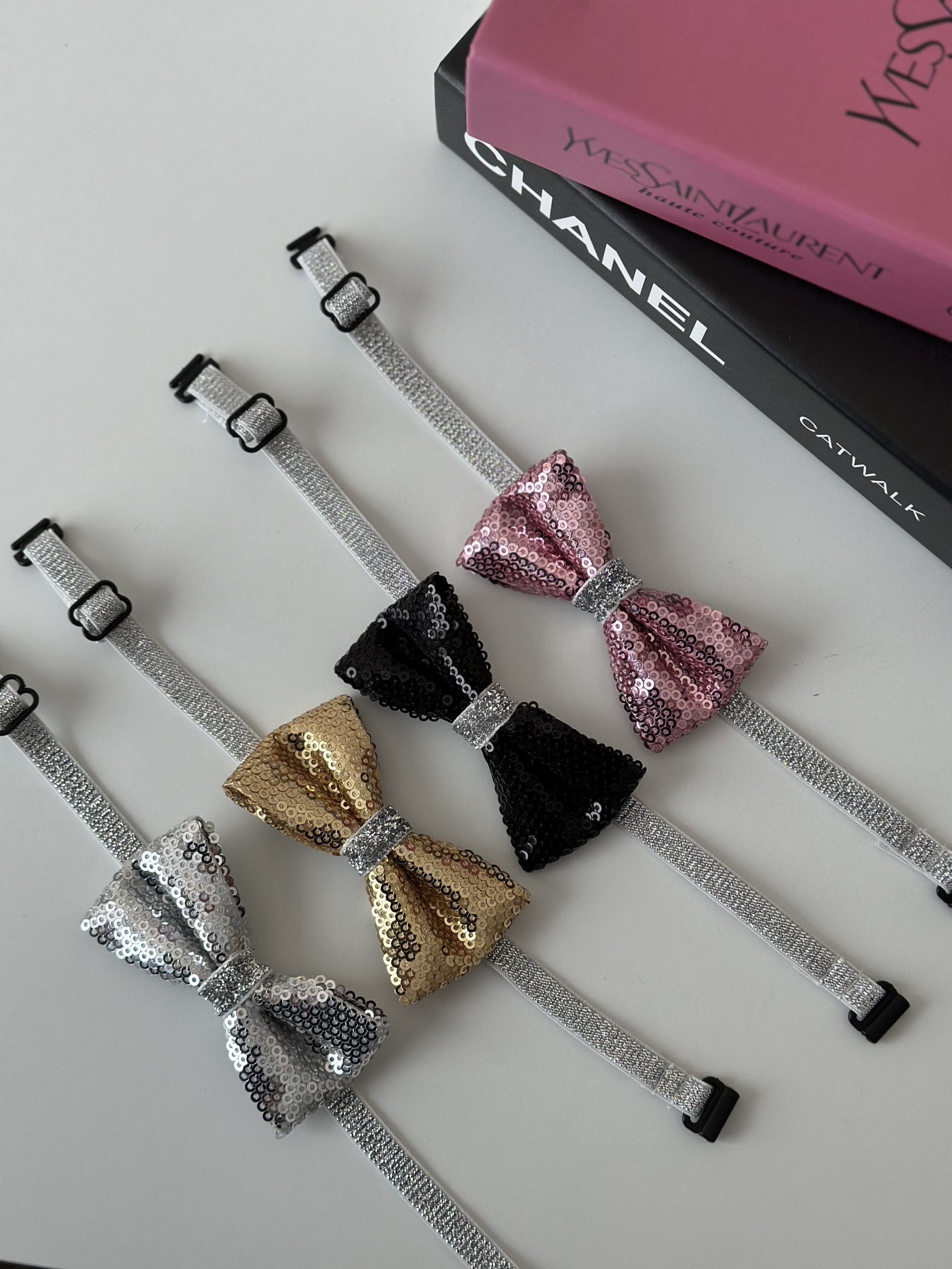 Метелик з паєтками чорного кольору Glitter Star