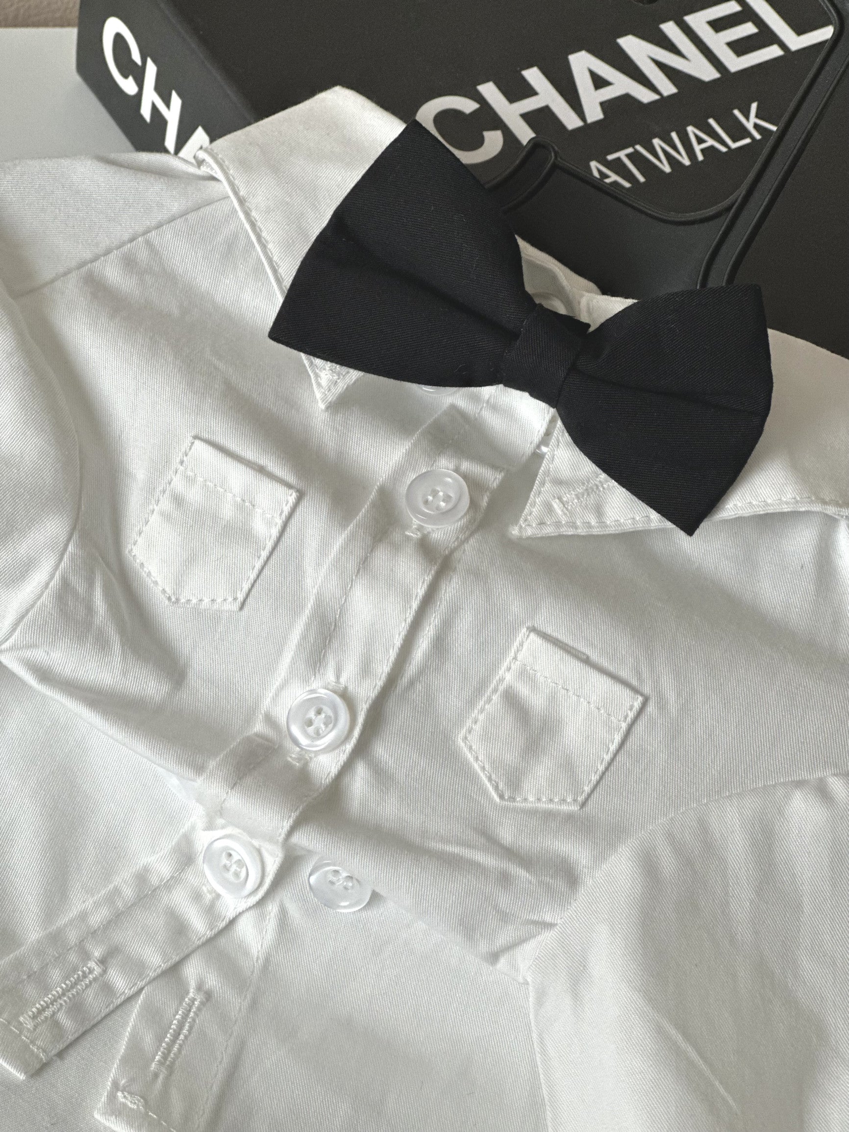 Сорочка білого кольору Cheepet