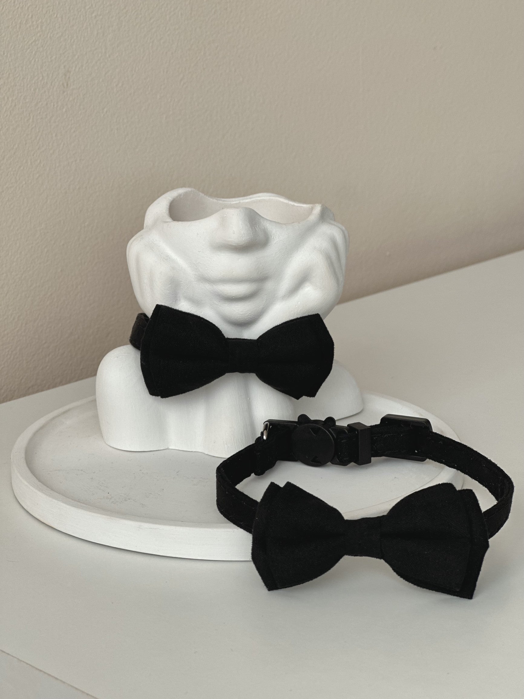 Метелик чорного кольору Double Black Classic