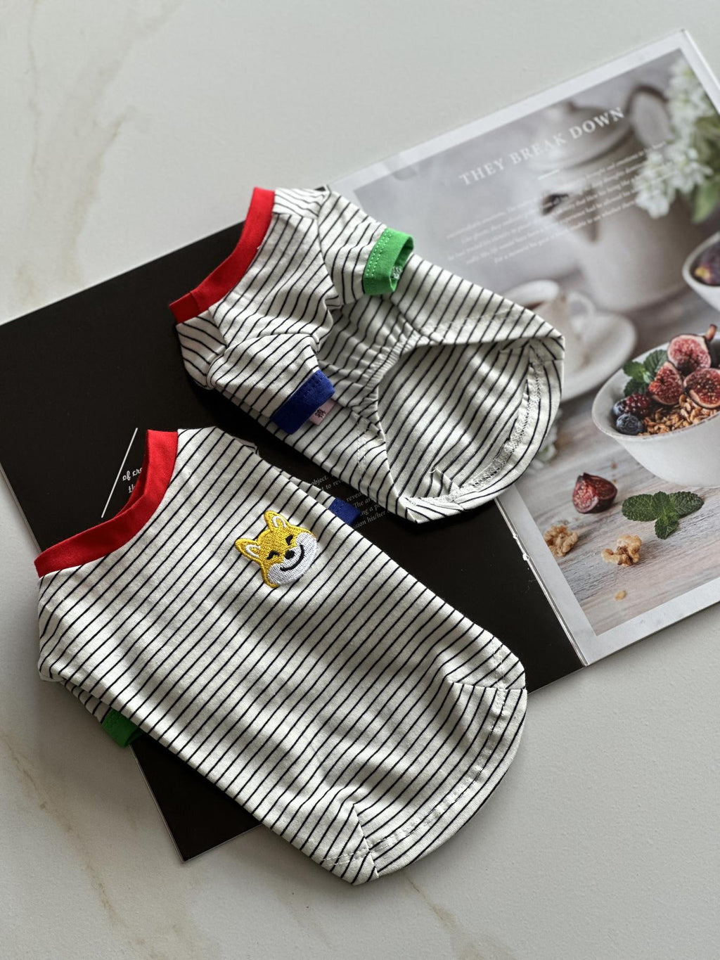 White T-shirt with black stripes Corgi