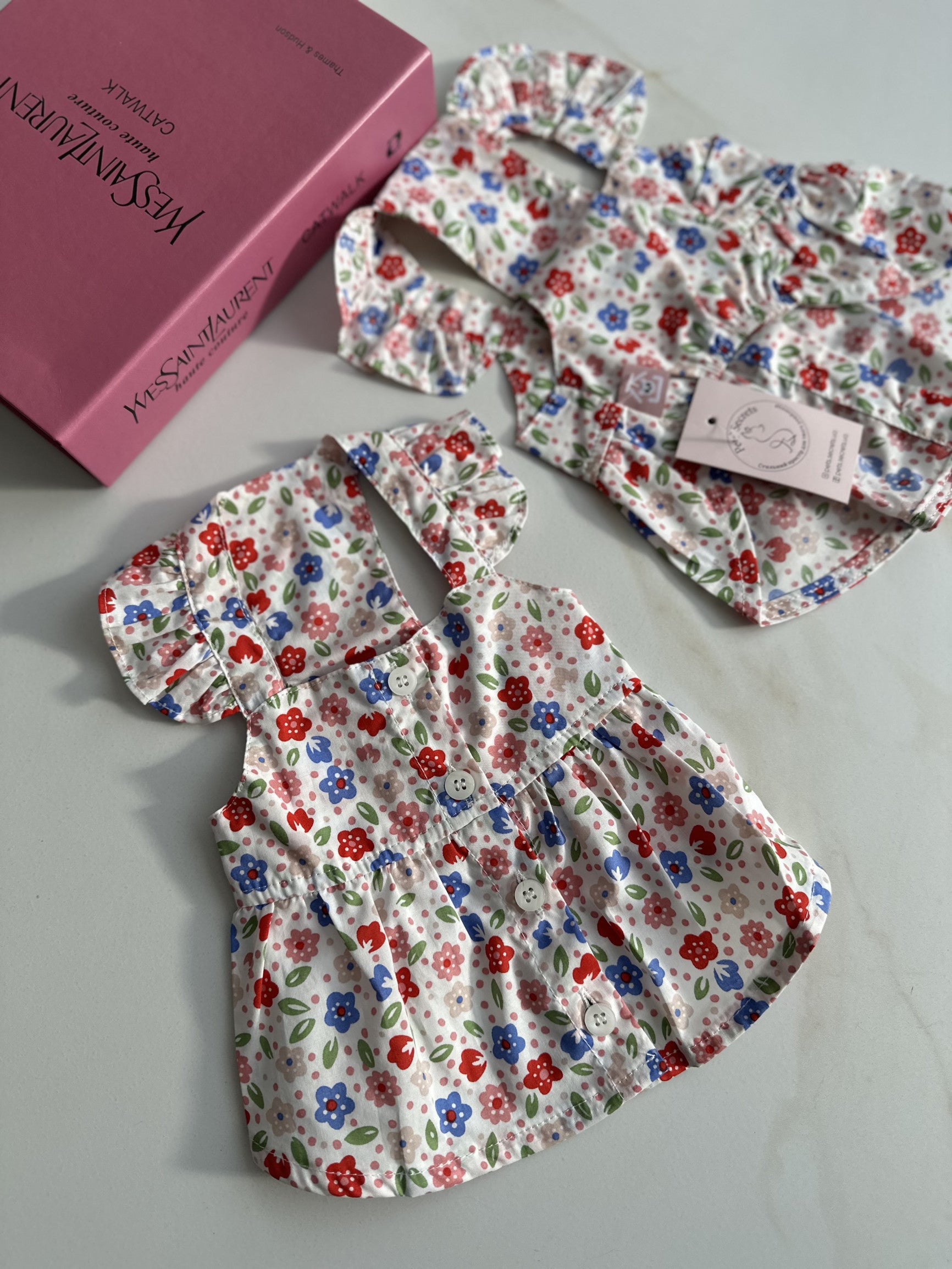 Сарафан білого кольору в квітковий Floral Paradise