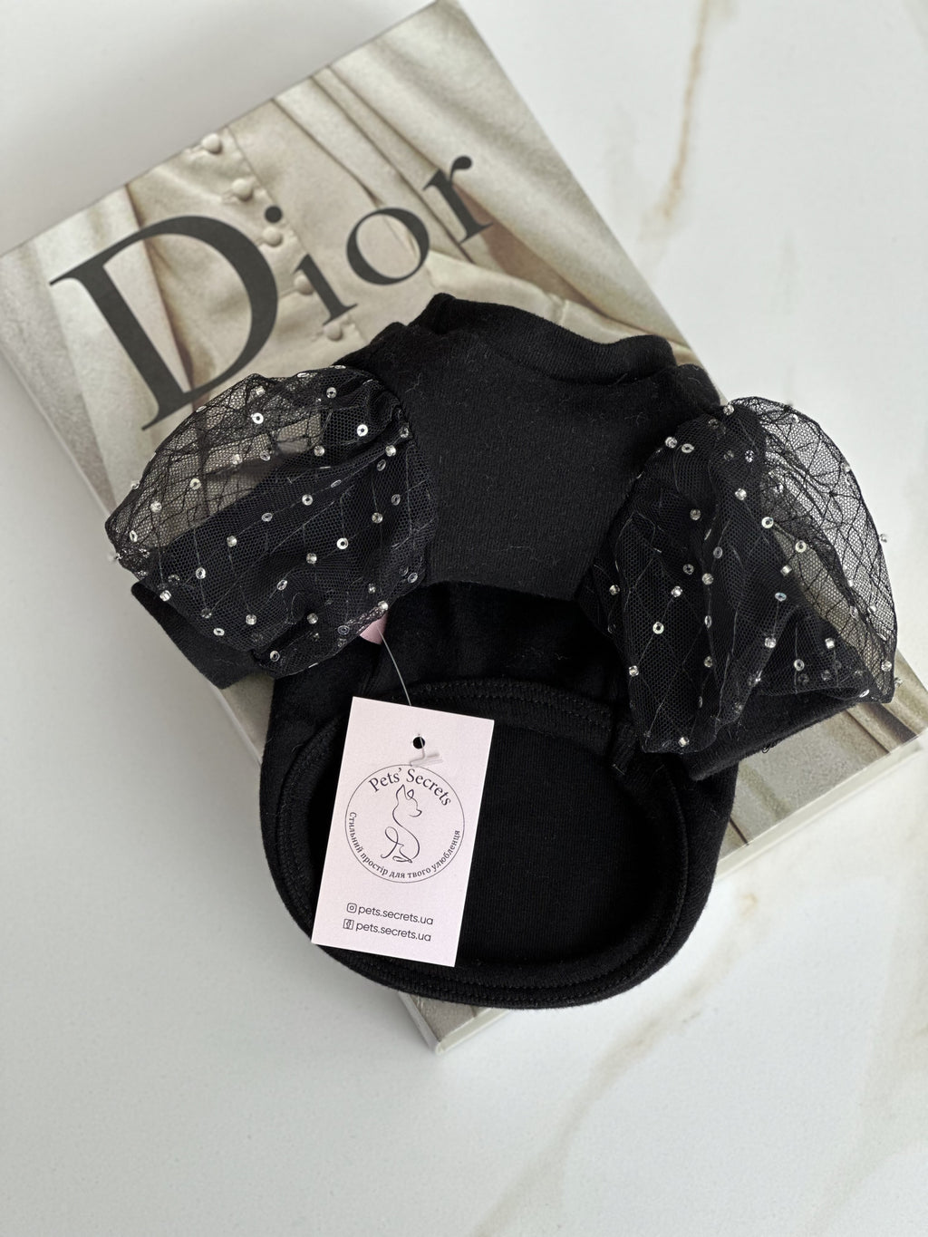 Black T-shirt with sequins