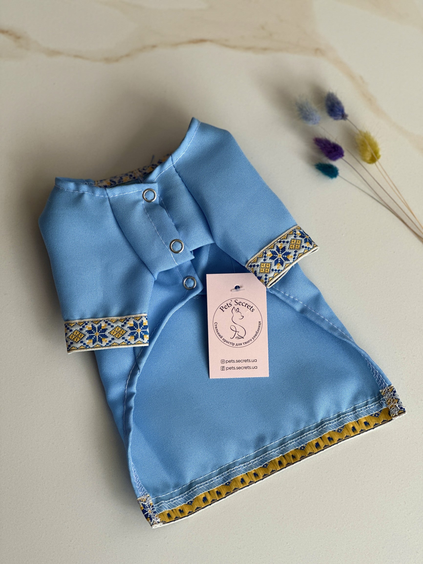 Вишиванка-сорочка блакитного кольору