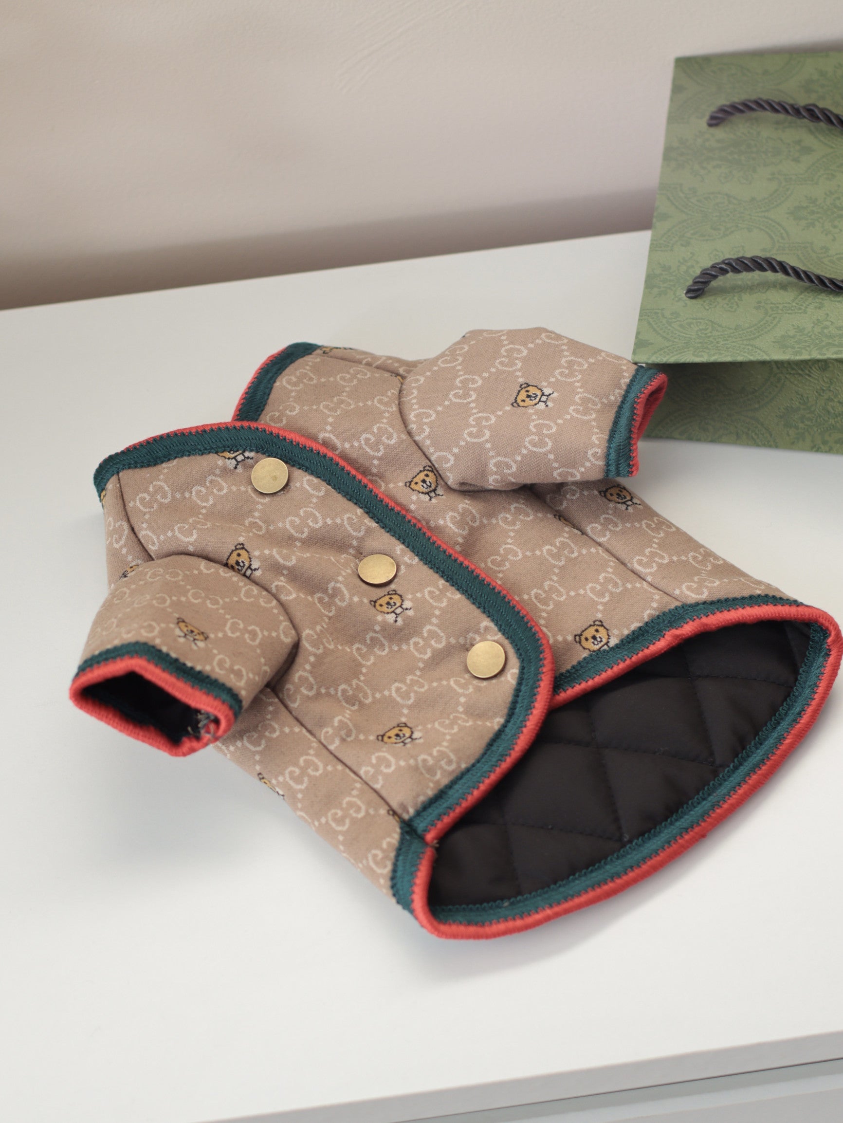 Кардиган бежевого кольору з принтом Gucci Bear