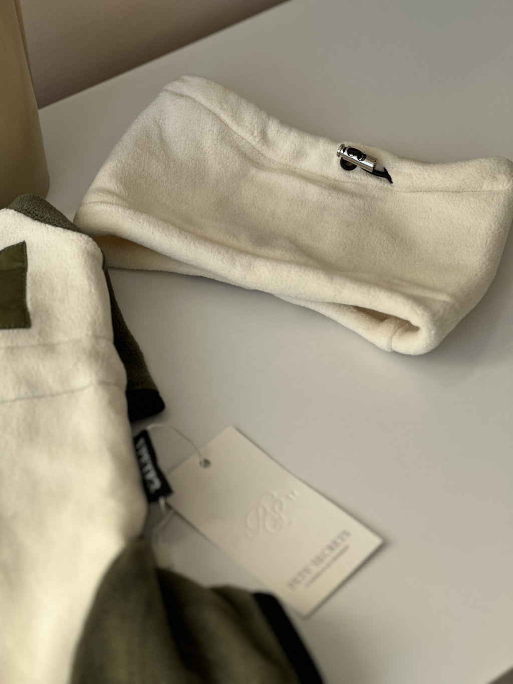 Комбінезон молочно-оливкового кольору Hunter Set