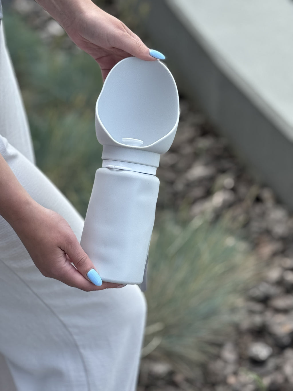 Поїлка силіконова сірого кольору Soft Touch