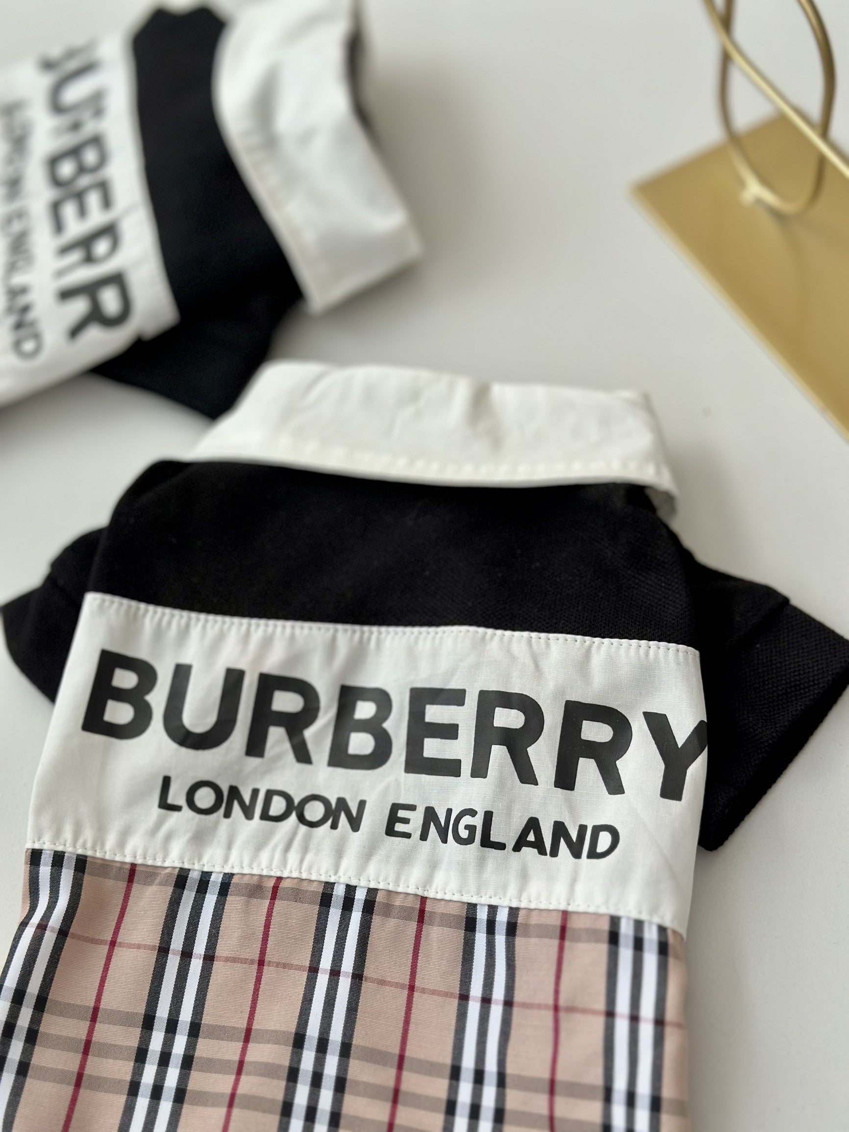 Футболка-поло чорна з принтом Burberry
