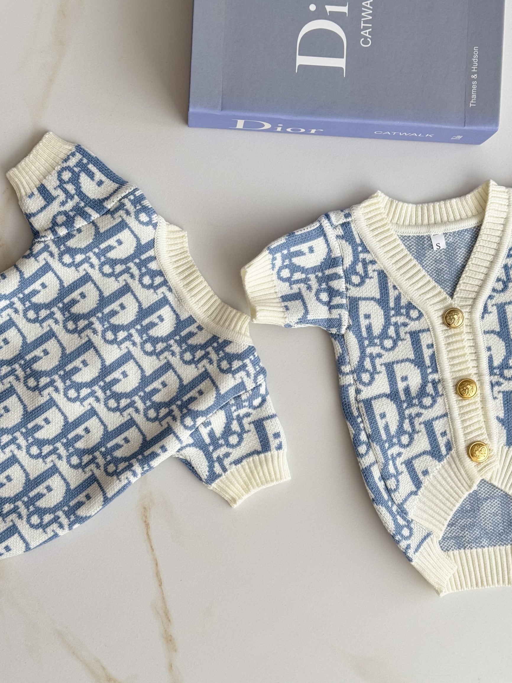 Кардиган молочного кольору з блакитним принтом Dior