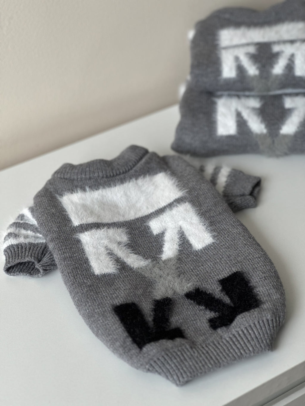 Gray sweater with Off White print