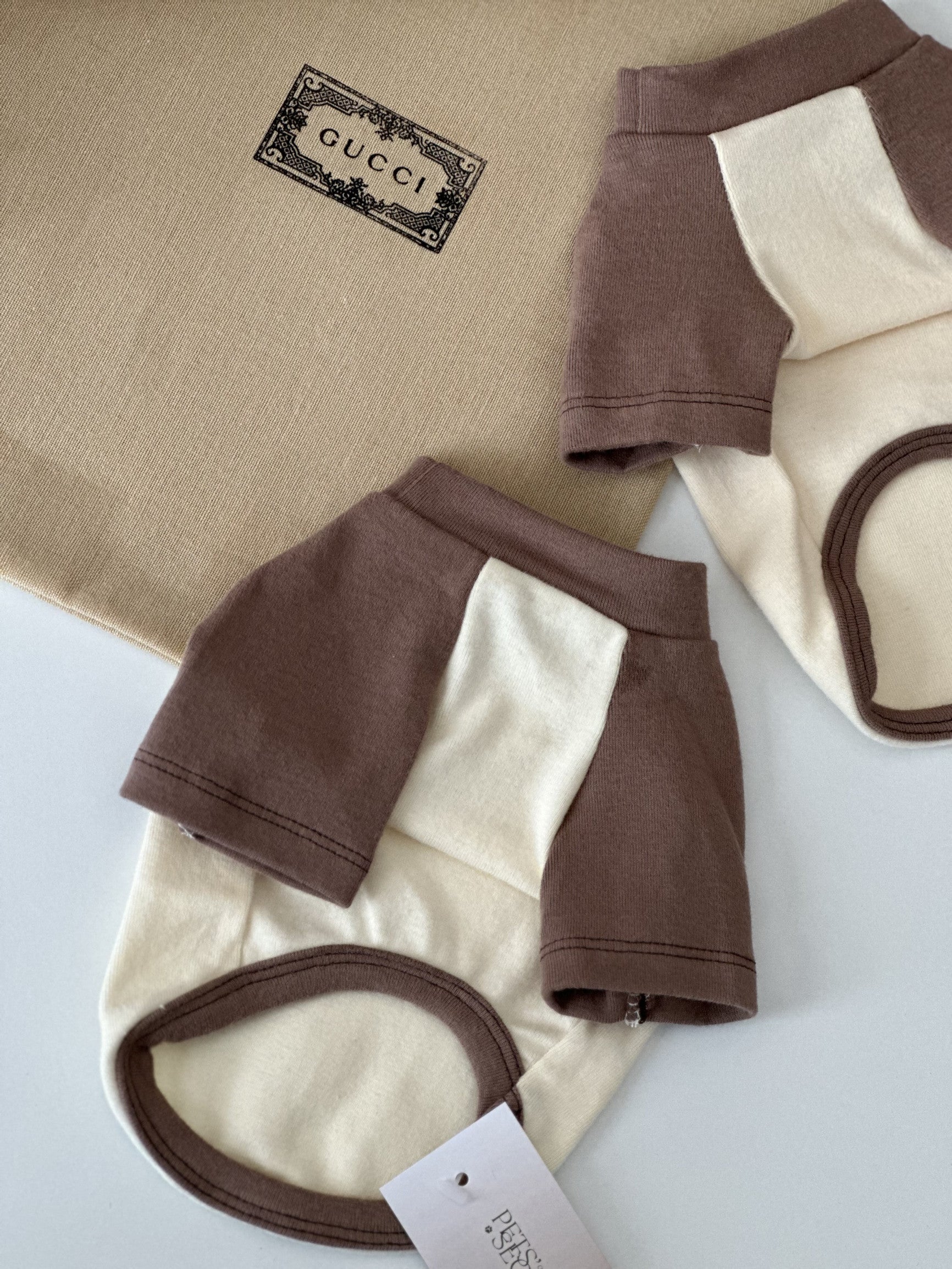 Футболка вершкового кольору Nude