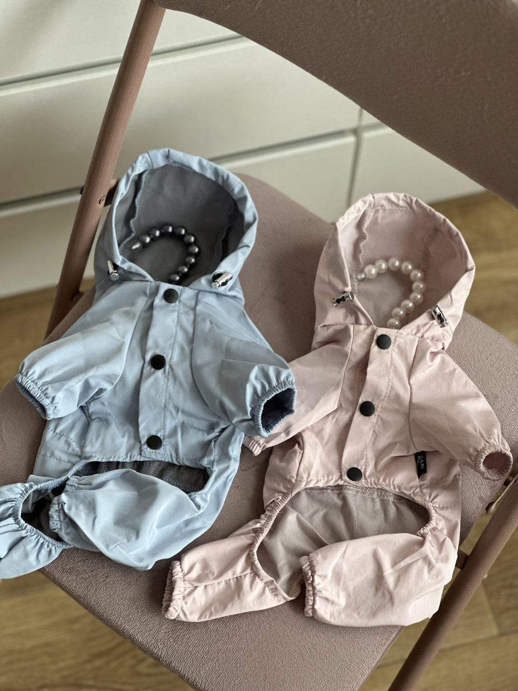 Cheepet light blue raincoat