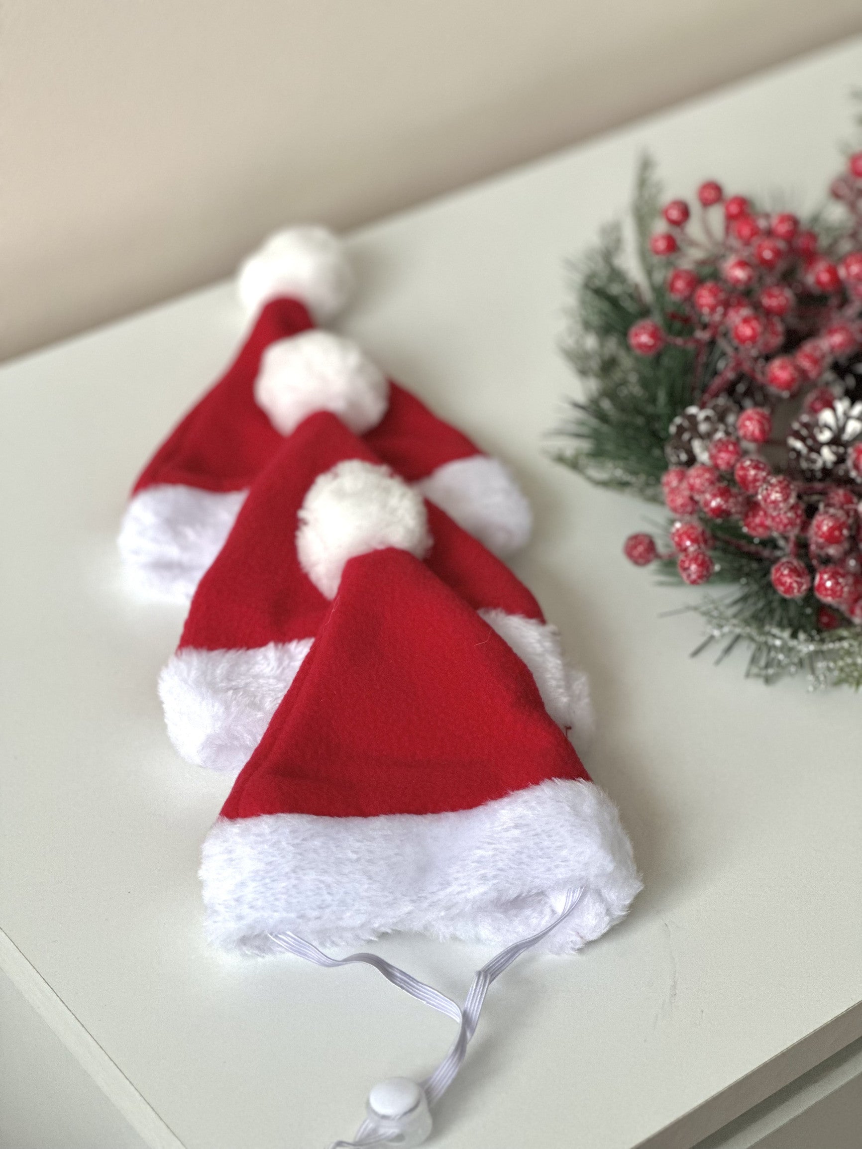 Ковпак новорічний червоного кольору Santa Pup