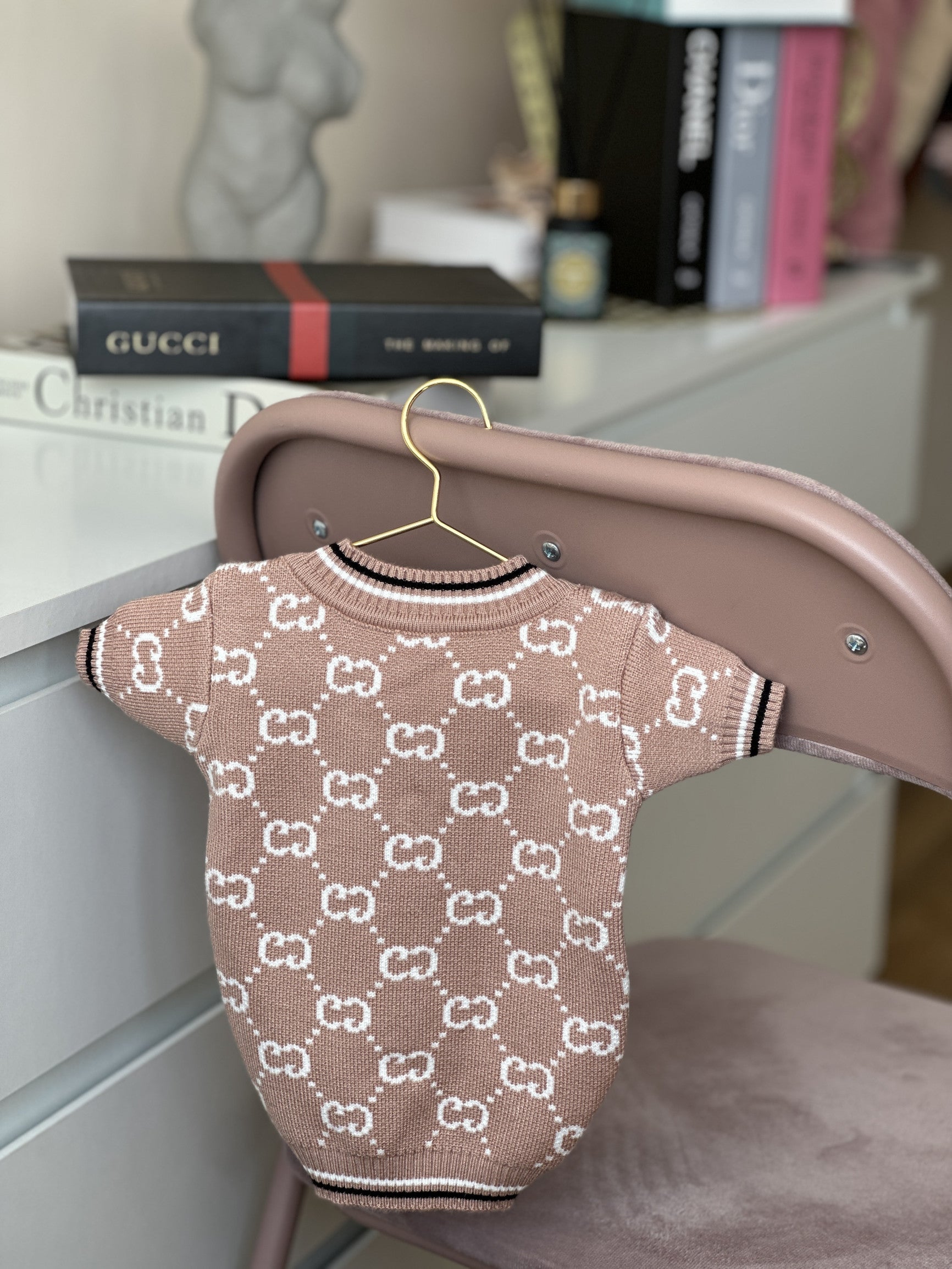 Кардиган коричневого кольору з принтом Gucci