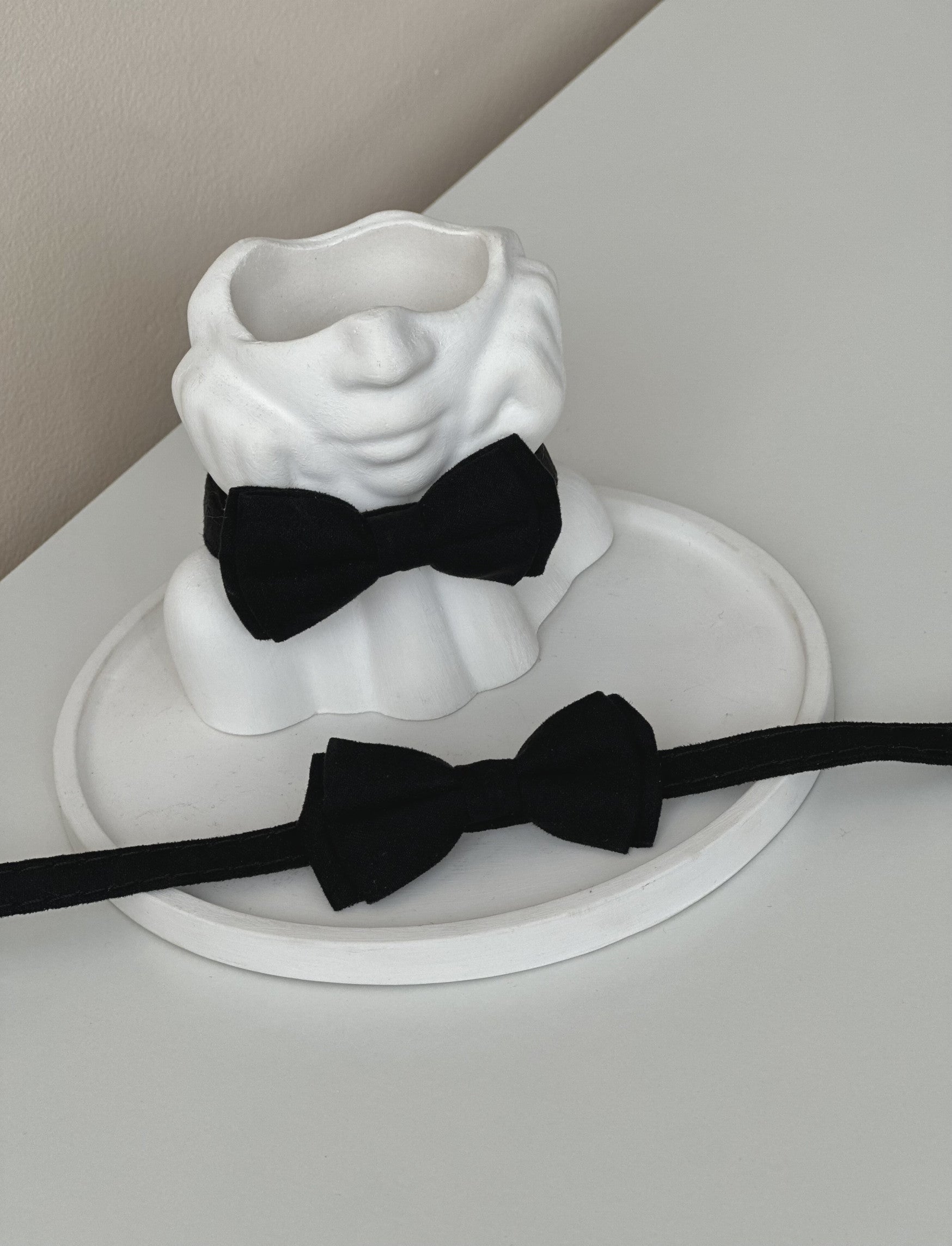 Метелик чорного кольору Double Black Classic