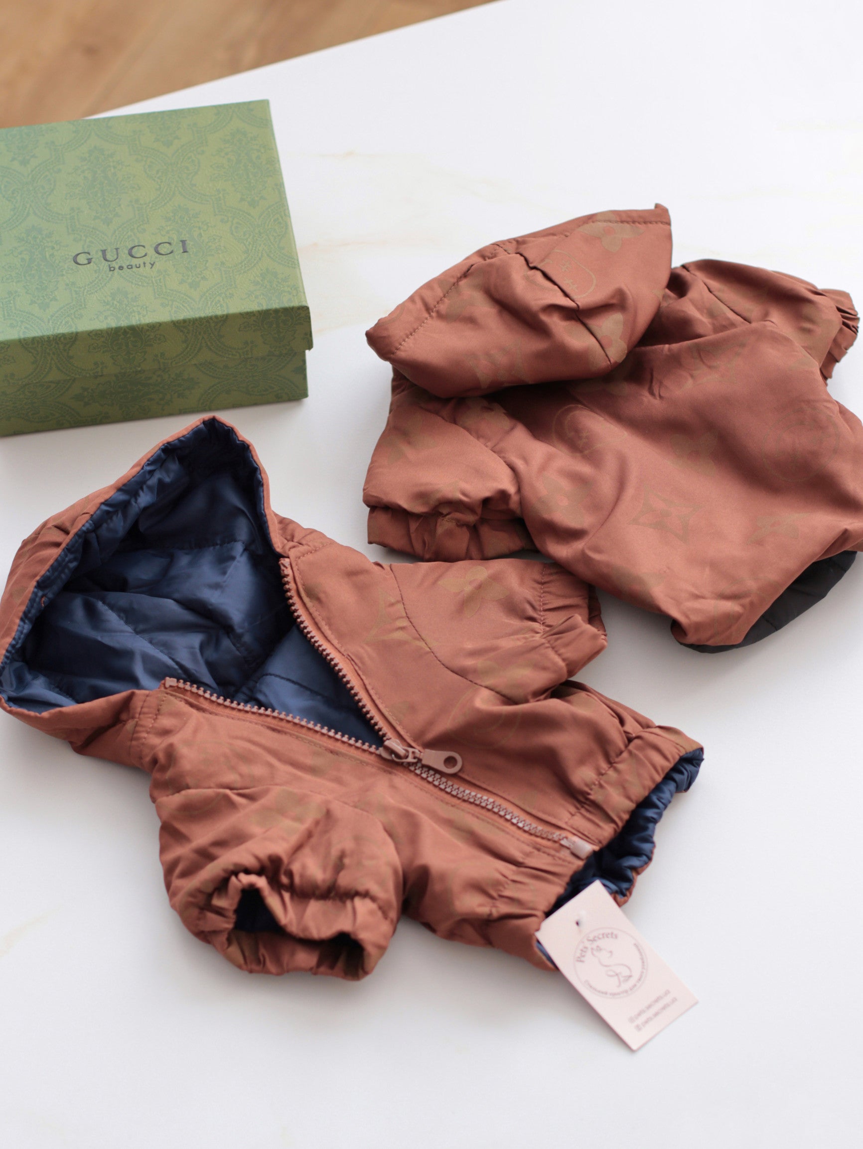 Куртка коричневого кольору Le Vie