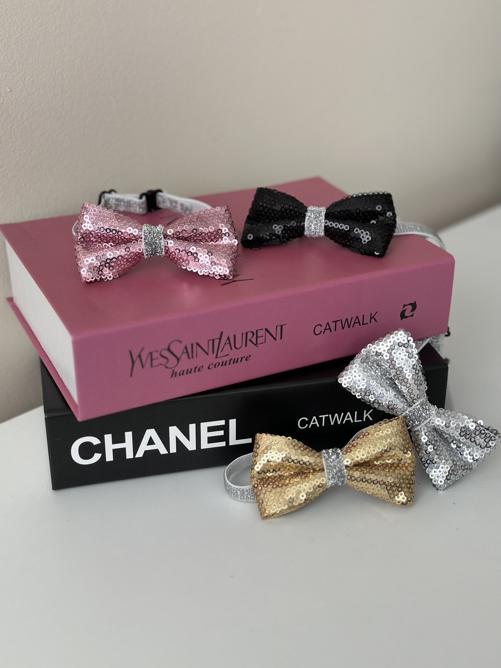 Метелик з паєтками чорного кольору Glitter Star