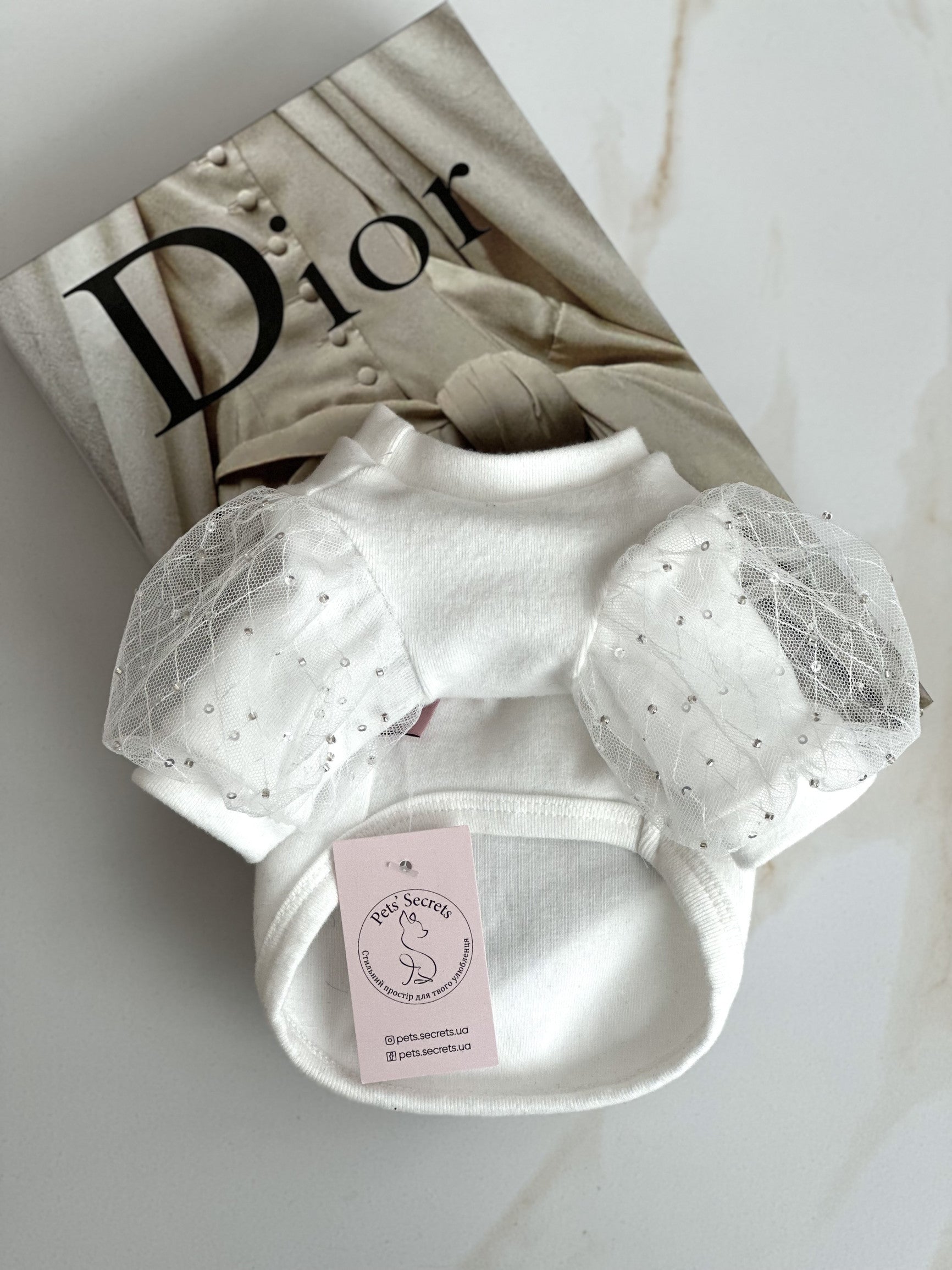 White T-shirt with sequins