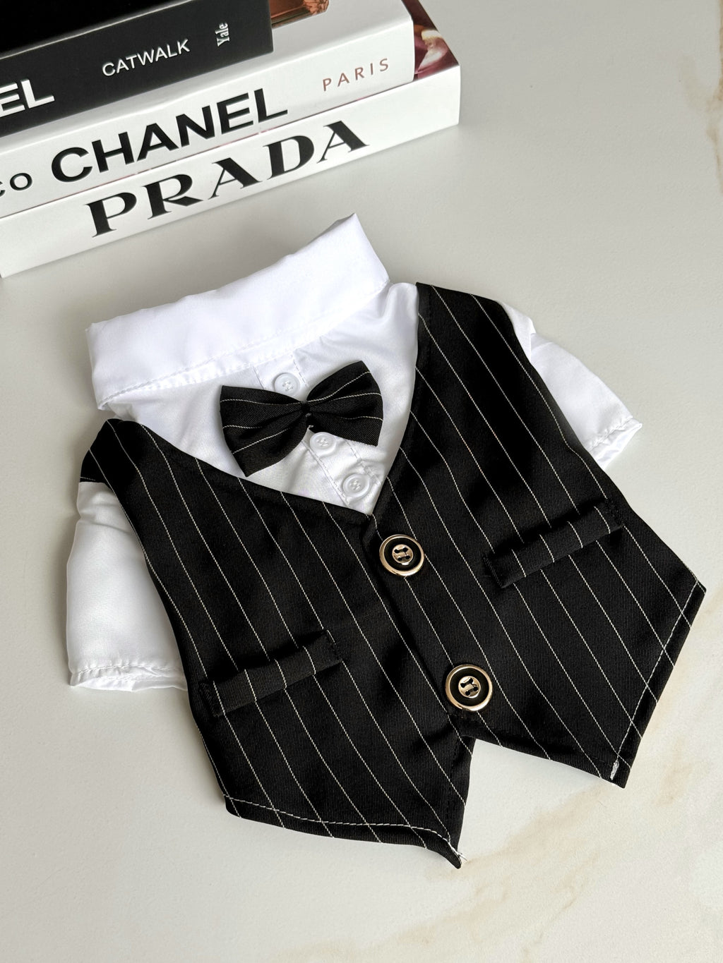 Смокінг чорно-білого кольору Gentle Classic