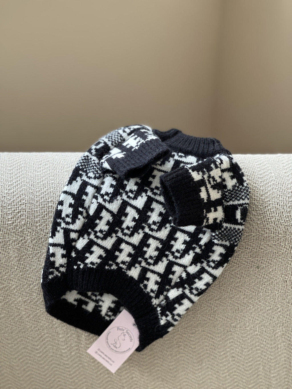 Светр чорного кольору з принтом Dior