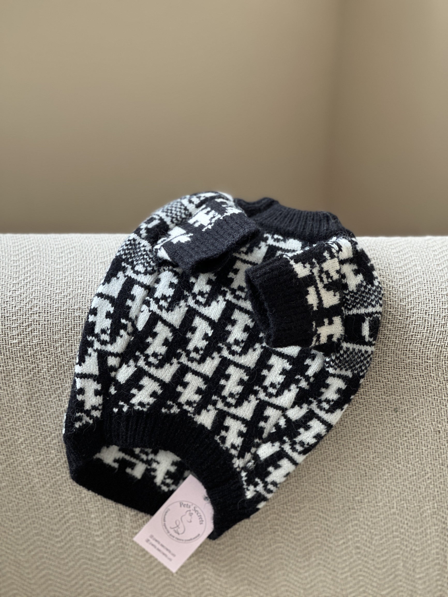 Светр чорного кольору з принтом Dior