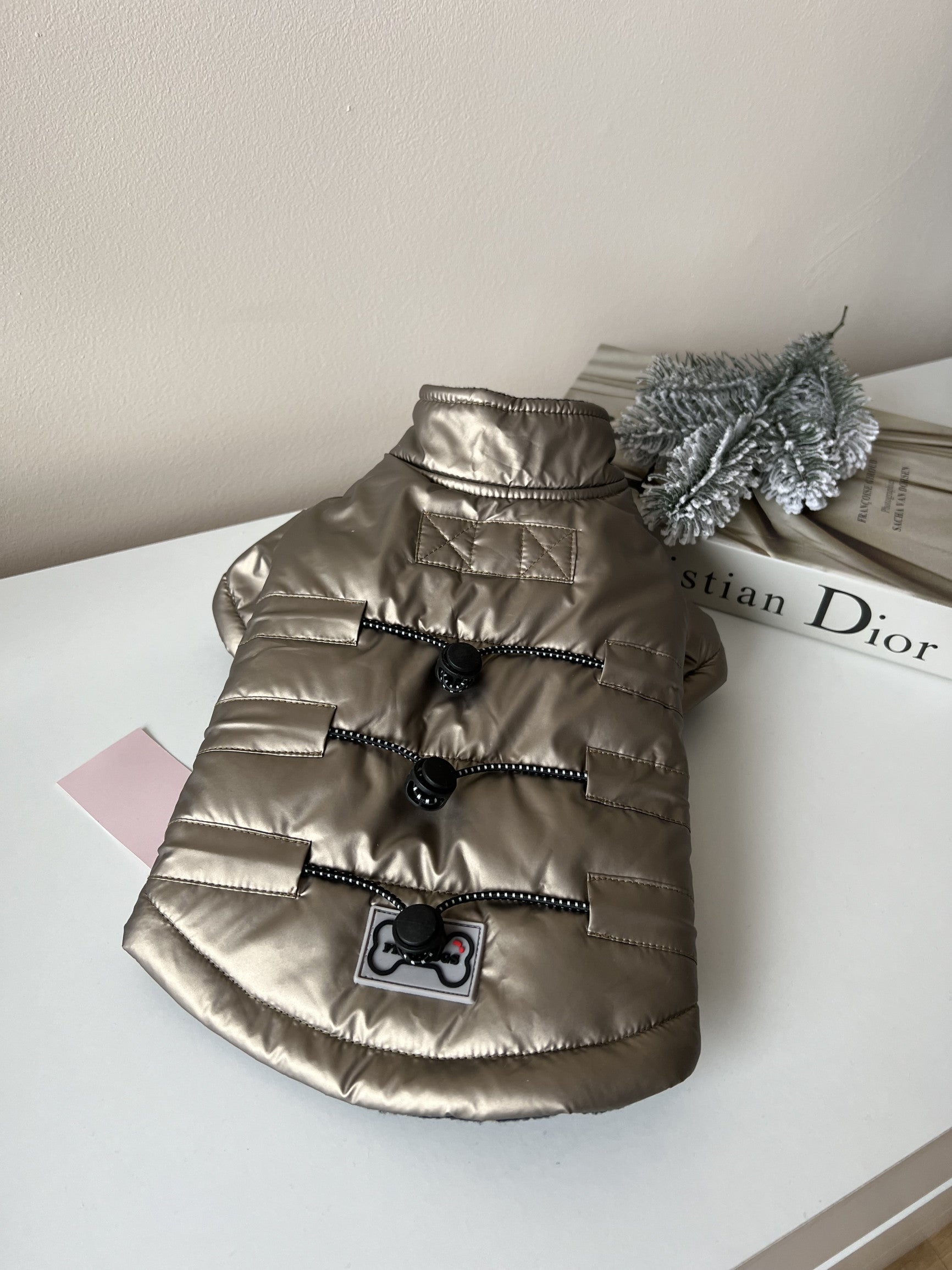 Куртка коричневого кольору Free dogs