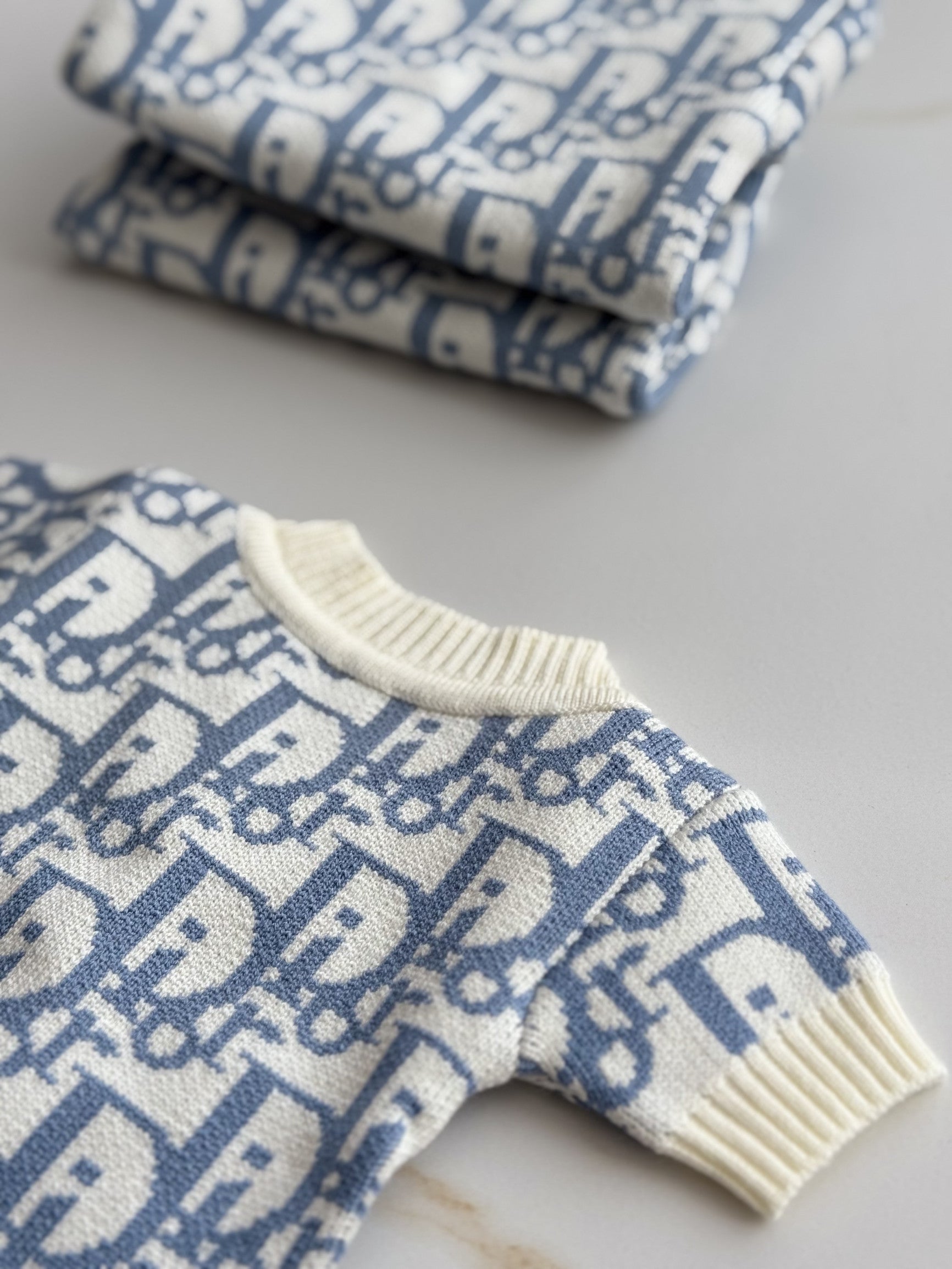 Кардиган молочного кольору з блакитним принтом Dior