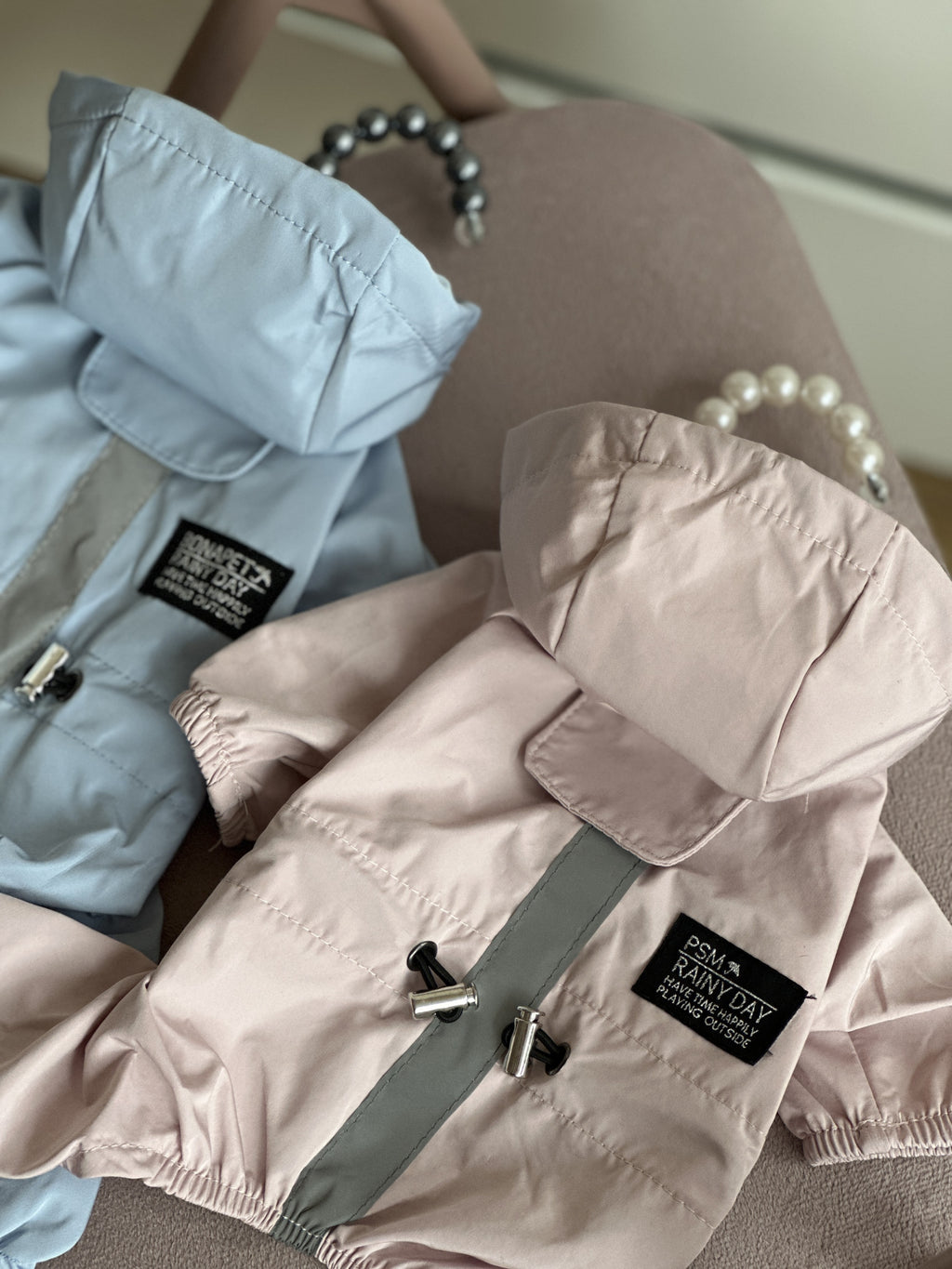 Cheepet powder-colored raincoat