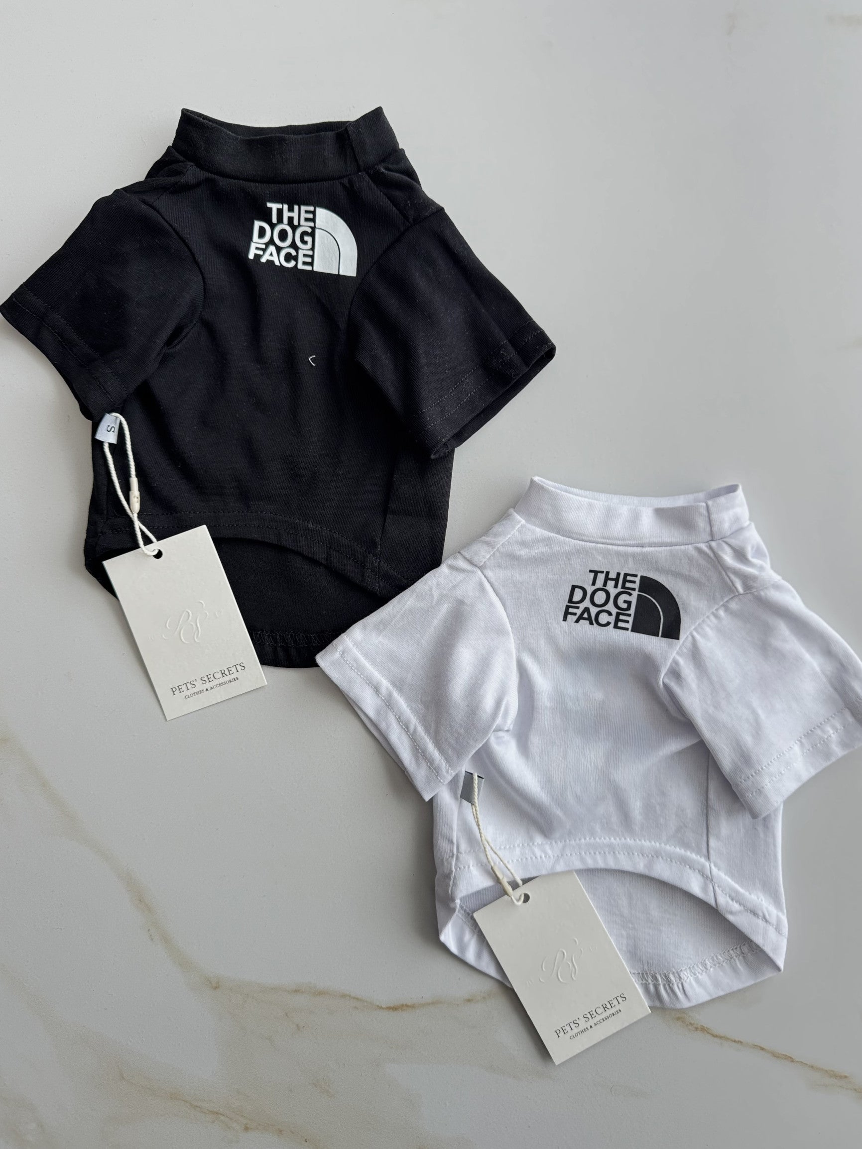 Футболка чорного кольору з принтом The Dog Face