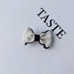 Заколки молочно-чорного кольору Noir & Vanille