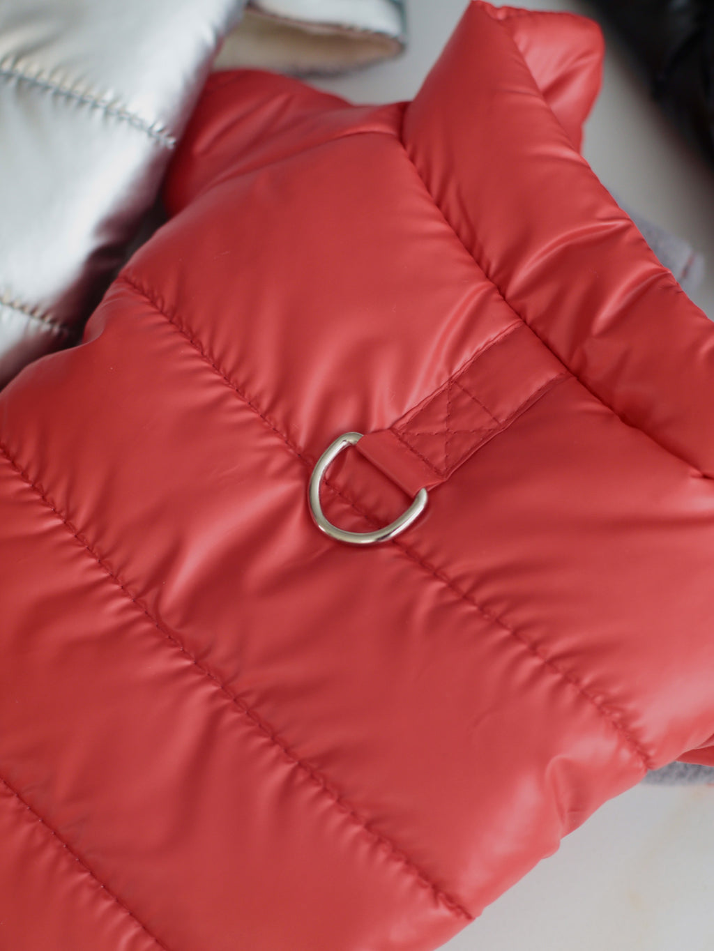 Куртка червоного кольору Basic