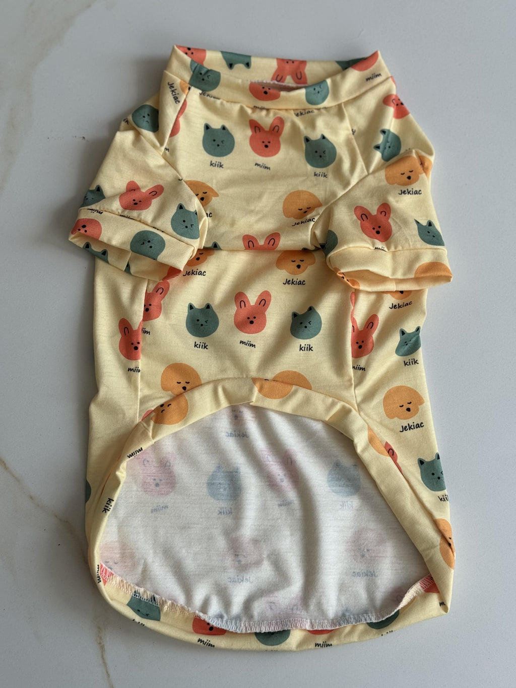 Cream-colored Animals T-shirt