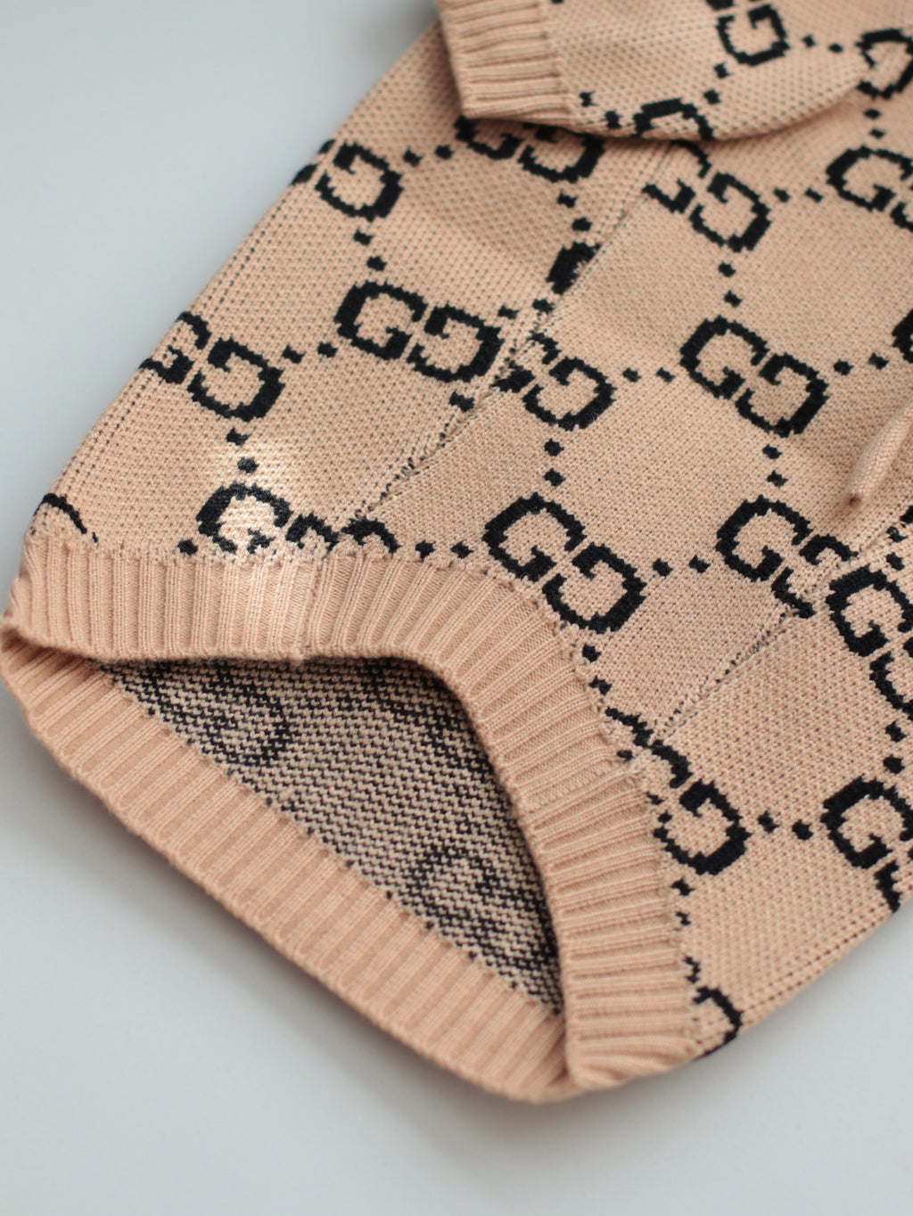 Beige hoodie with Gucci print