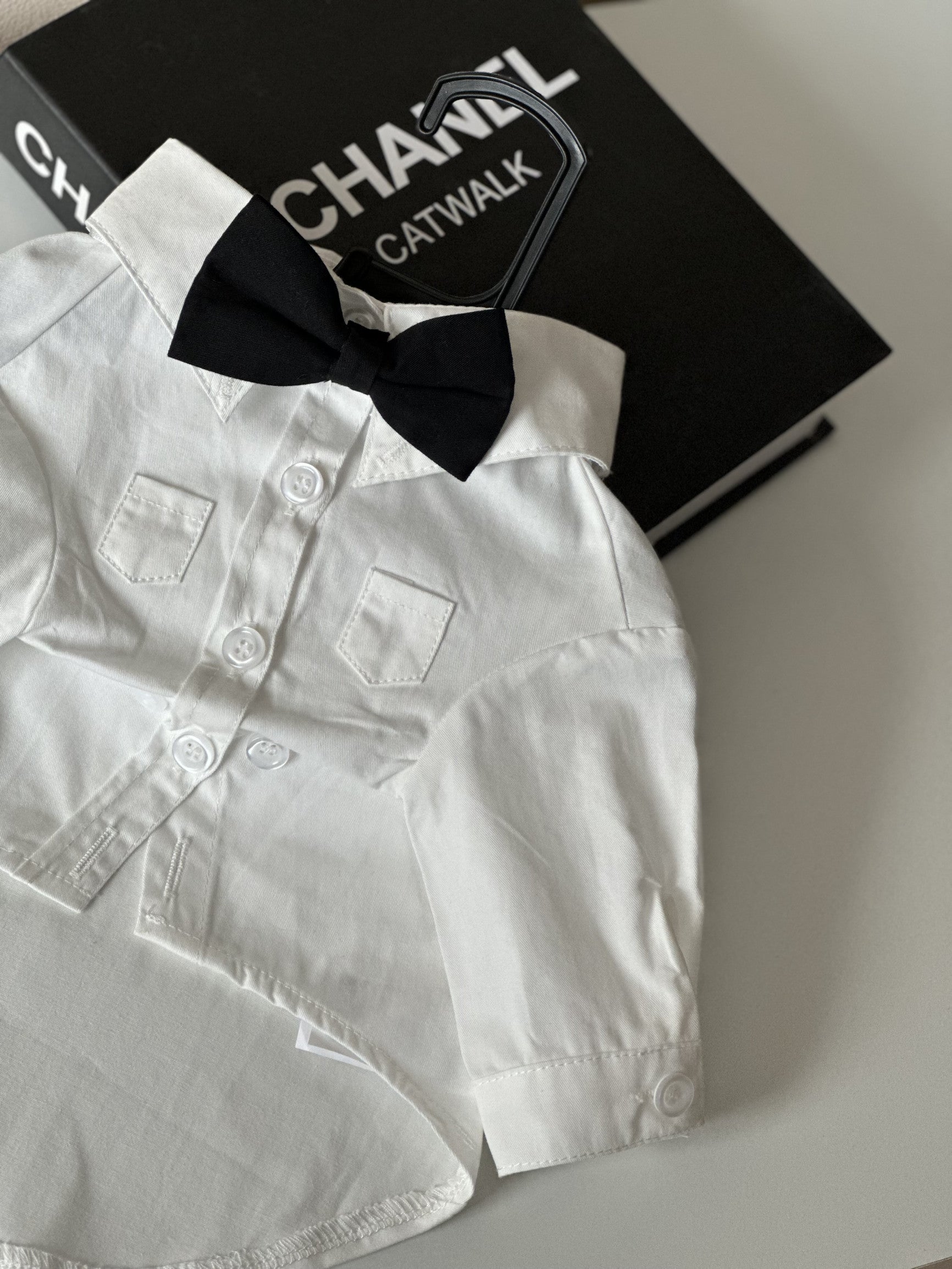 Сорочка білого кольору Cheepet