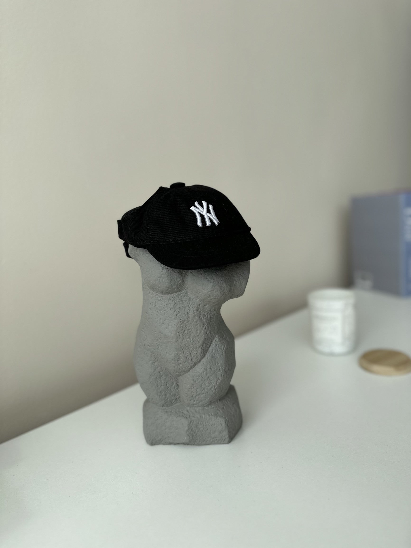 Кепка чорного кольору NY